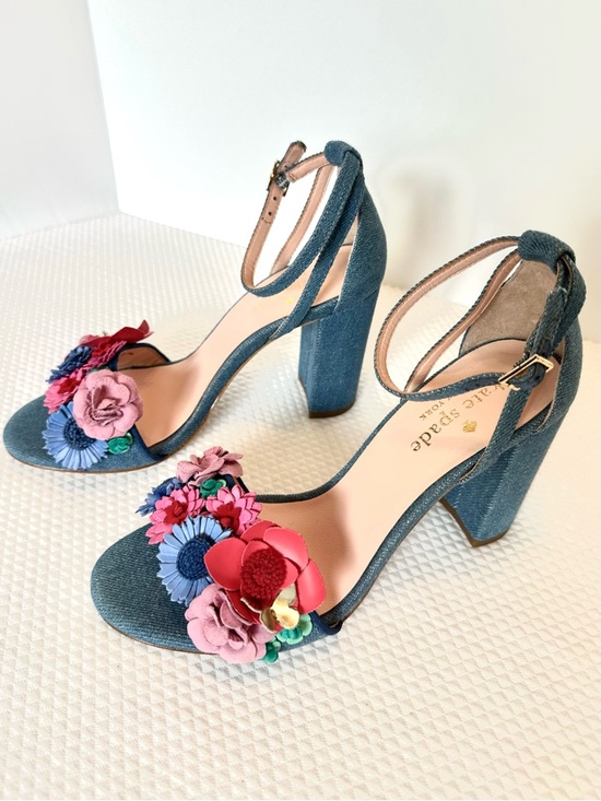 kate spade Shoes - Kate Spade NY RARE Blue Denim Block Heel Sandals with Floral Appliqué Festive